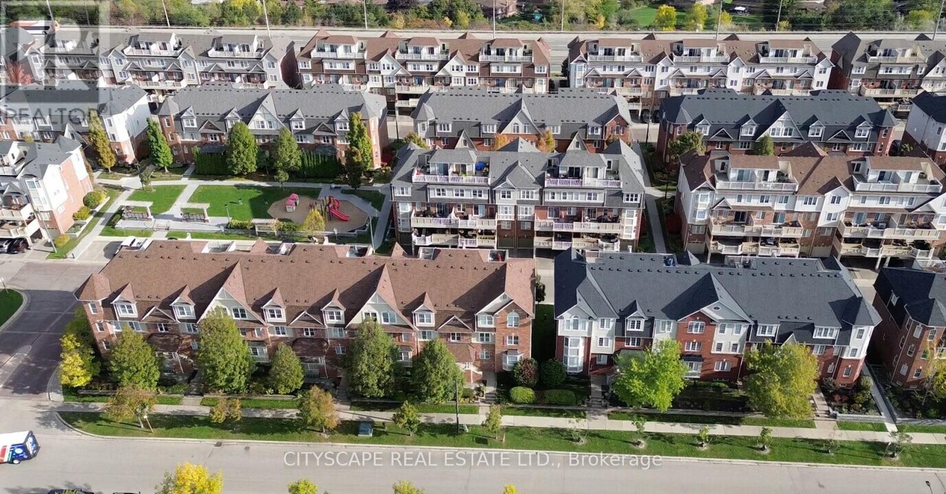 600 Shoreline Dr in Mississauga, ON - Building Photo