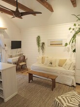 974 Millstone Rd, Unit Cozy Cottage in Brewster, MA - Building Photo - Building Photo