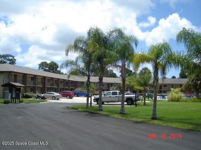 property at 100 Canebreakers Dr