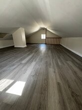 1018 Huguenot Ave, Unit Floor 2 in Staten Island, NY - Building Photo - Building Photo