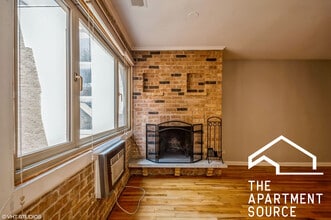 665 W Melrose St, Unit E in Chicago, IL - Building Photo - Building Photo