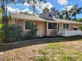 244 Hoffer St in Port Charlotte, FL - Building Photo