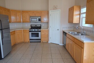 900 Molten Pl NW in Albuquerque, NM - Building Photo - Building Photo