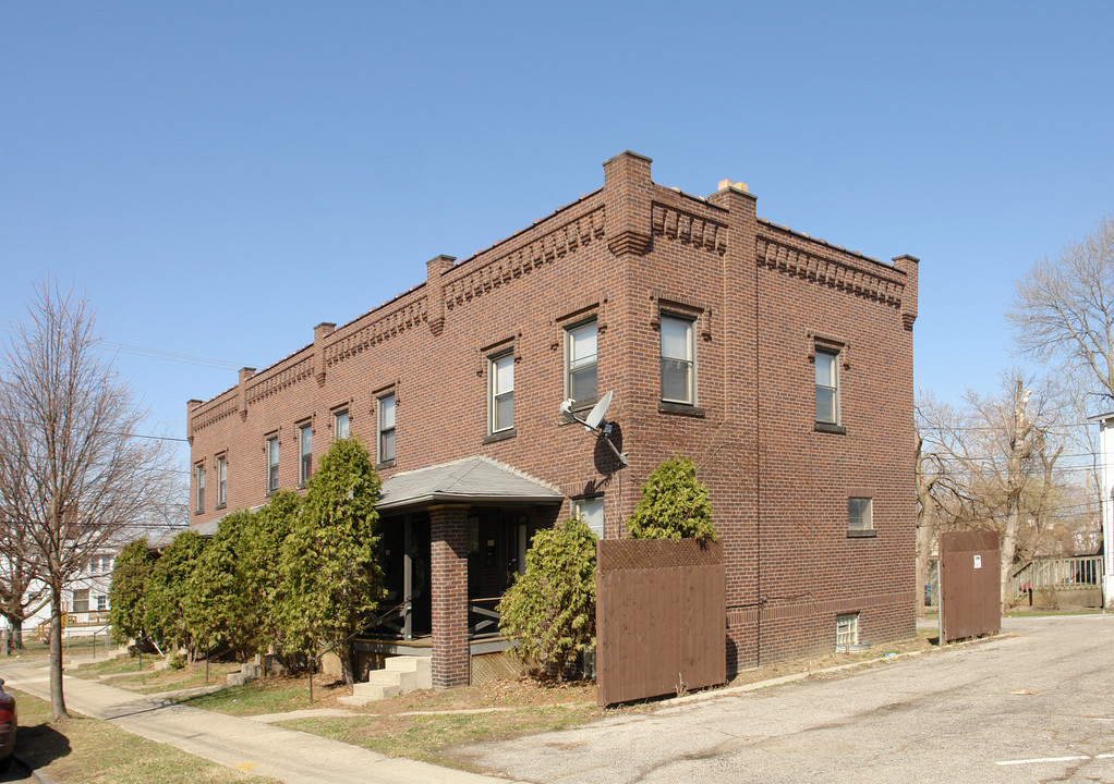 164-170 E 9th Ave in Columbus, OH - Building Photo