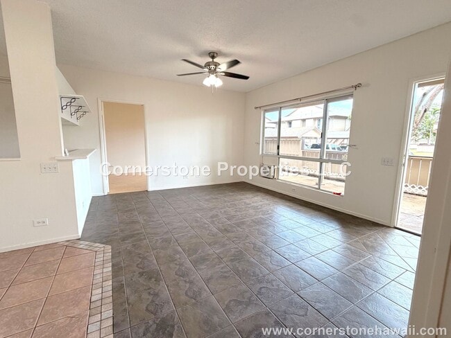 property at 91-525-525 Puamaeole St