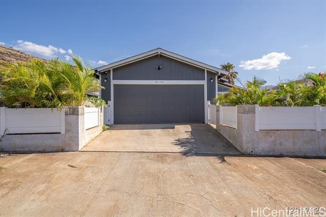 property at 86-928-928 Moekahi St