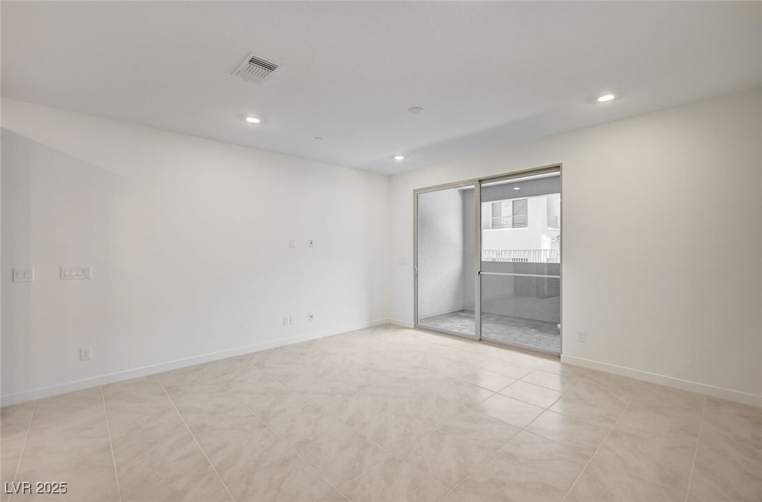 2544 Vandra St in Las Vegas, NV - Building Photo
