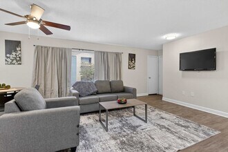 800 Alexander Rd in Cayce, SC - Building Photo - Building Photo