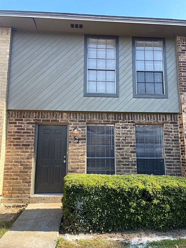 property at 2700 N 16th St