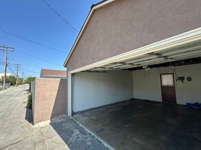 2433 Maynard Dr in Duarte, CA - Building Photo - Building Photo