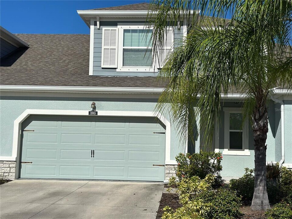 11665 Rolling Green Dr in Bradenton, FL - Building Photo