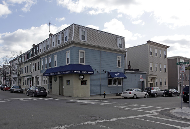 192 H St in Boston, MA - Foto de edificio - Primary Photo