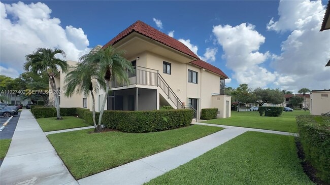16461 Blatt Blvd in Weston, FL - Building Photo - Building Photo