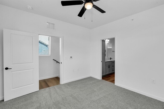 property at 1415B Forward Dr