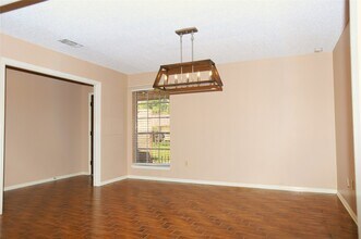 110 Pine St in Lake Jackson, TX - Building Photo - Building Photo