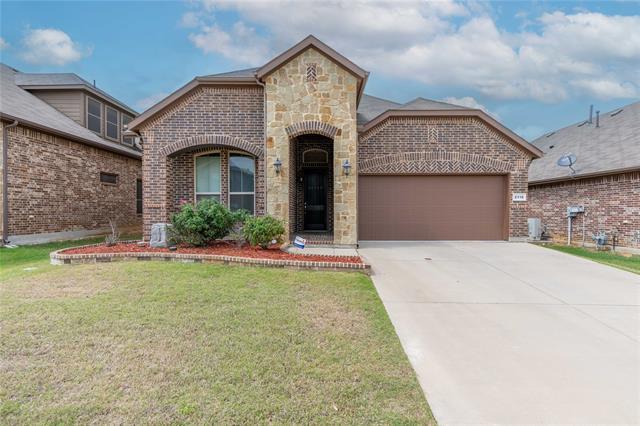2116 Moonsail Ln in Denton, TX - Building Photo