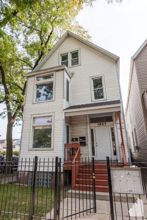 1927 N Kedzie Ave, Unit 1R
