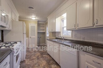 1608 S Ralston Ave in Independence, MO - Building Photo - Building Photo