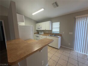 4807 5th St W in Lehigh Acres, FL - Building Photo - Building Photo
