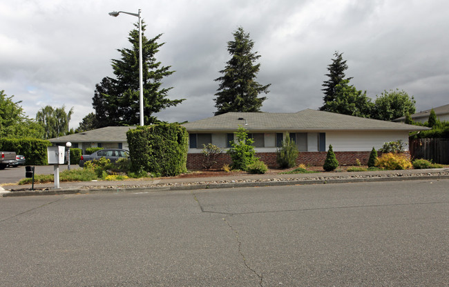 21723 SE Alder Dr in Gresham, OR - Foto de edificio - Building Photo