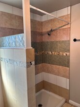 1018 Chicago Blvd, Unit 2 in San Antonio, TX - Foto de edificio - Building Photo