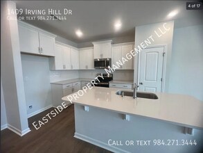 1409 Irving Hl Dr in Knightdale, NC - Building Photo - Building Photo