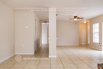 105 Ridge Ct in Brandon, FL - Foto de edificio - Building Photo