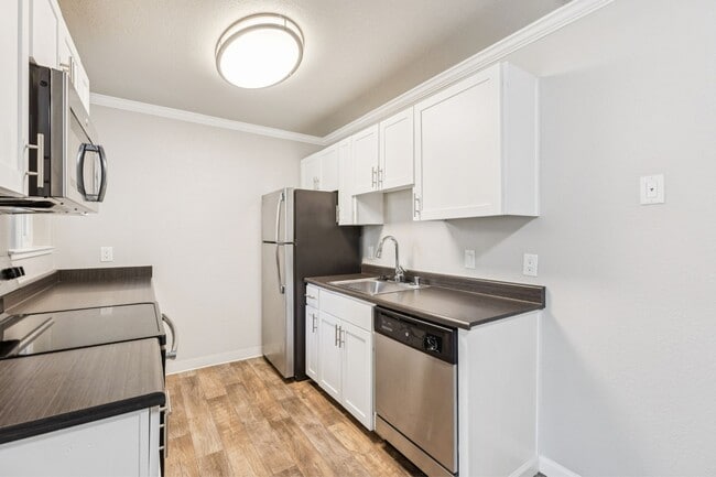 Plum Tree Apartment Homes in Martinez, CA - Building Photo - Building Photo