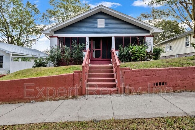 property at 1245 Waverly St