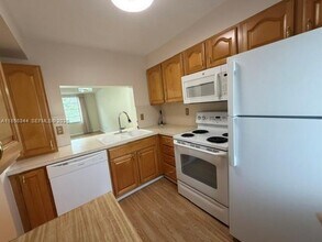 4025 N Federal Hwy in Fort Lauderdale, FL - Building Photo - Building Photo