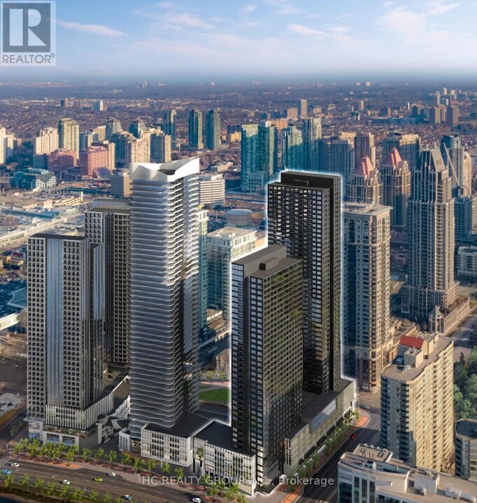 395 Square One Dr in Mississauga, ON - Building Photo