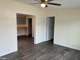 53 Dugan Ct in Hedgesville, WV - Building Photo