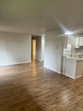 308 Summit Ave N in Kent, WA - Building Photo - Building Photo