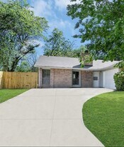 18767 Glen Briar Ln in Houston, TX - Building Photo