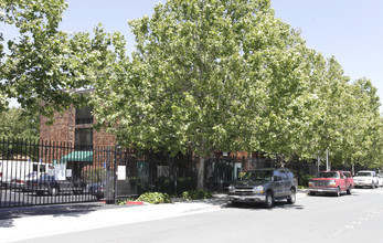 Stoneman Village II in Pittsburg, CA - Building Photo - Building Photo