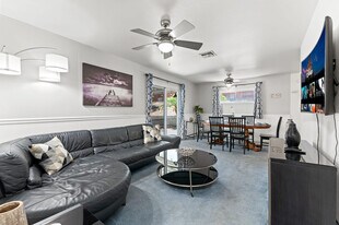 8543 Sandstone Dr in Santee, CA - Building Photo