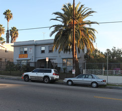 501-505 N Avenue 50 in Los Angeles, CA - Building Photo - Building Photo