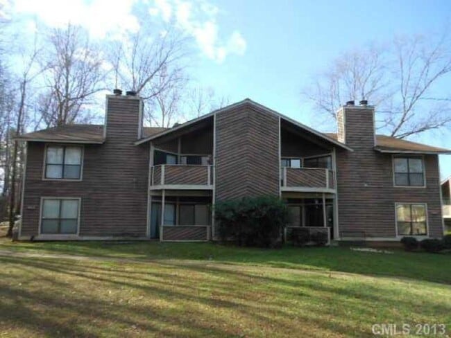 4417 Sharon Chase Dr in Charlotte, NC - Building Photo - Building Photo