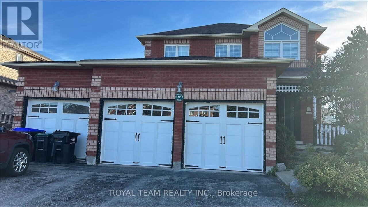 1990 Webster Blvd in Innisfil, ON - Building Photo