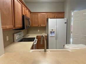 2724 Olympic Park Dr in Grand Prairie, TX - Building Photo - Building Photo
