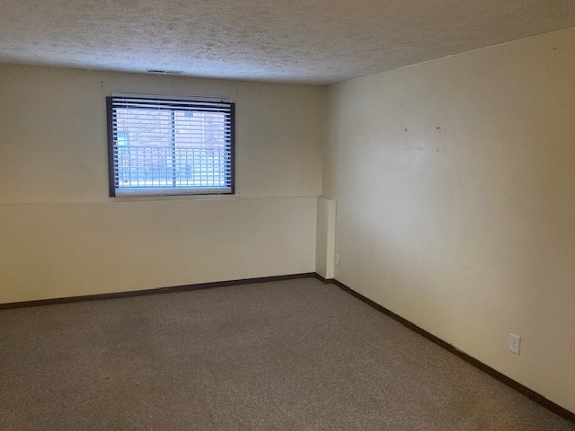 643 Kennedy Dr, Unit 3 in Grand Island, NE - Building Photo - Building Photo