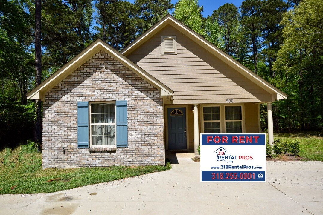 900 Sherwood Dr in Ruston, LA - Building Photo