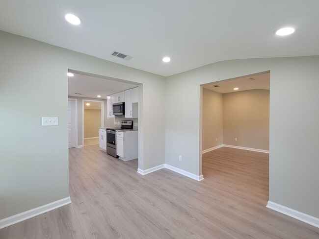 1107 Roosevelt in La Marque, TX - Building Photo - Building Photo