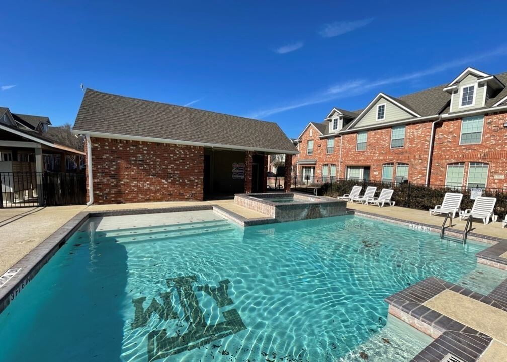 1001 Krenek Tap Rd, Unit 1502 in College Station, TX - Foto de edificio