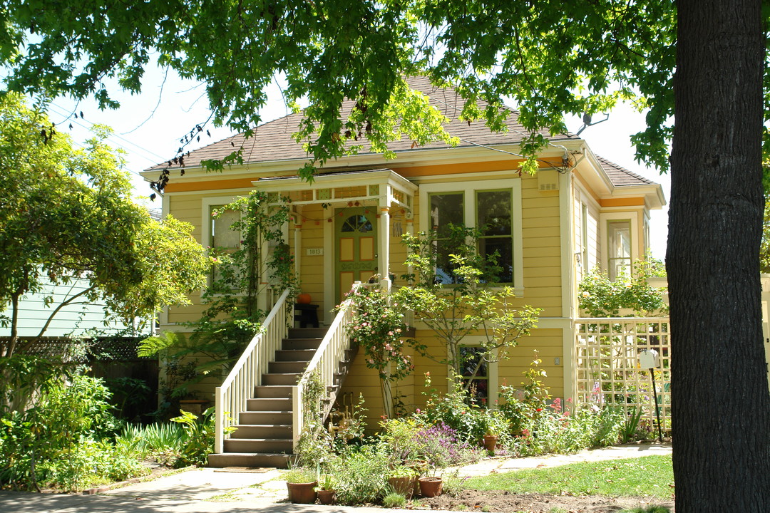 1813 9th St in Berkeley, CA - Foto de edificio