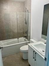 Habitations Guizot in Montréal, QC - Building Photo - Building Photo