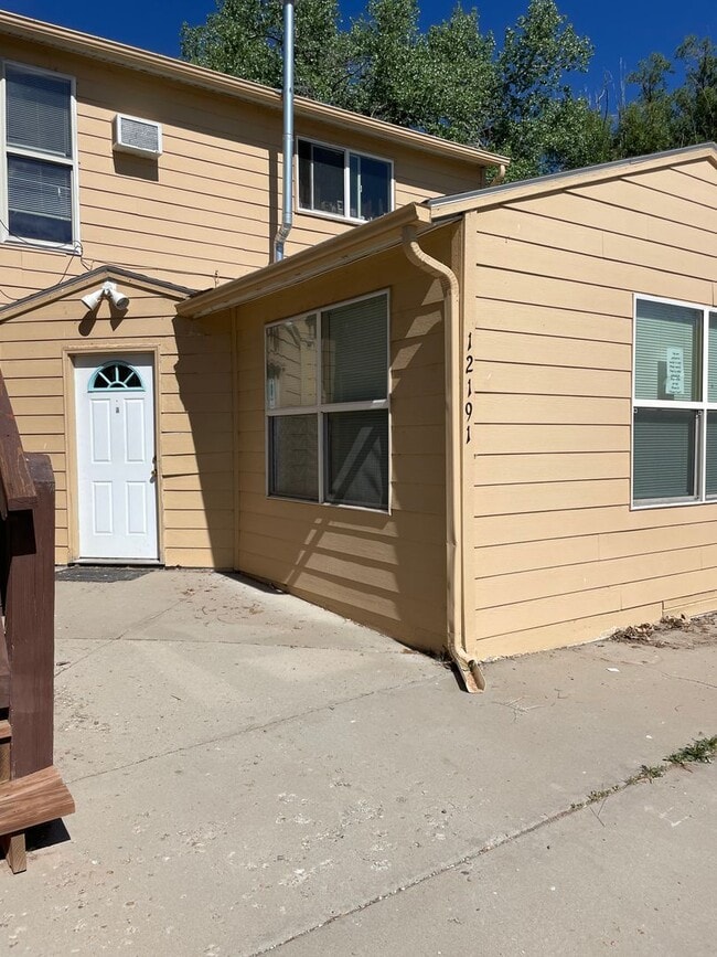 12191 CO-145 in Dolores, CO - Foto de edificio - Building Photo