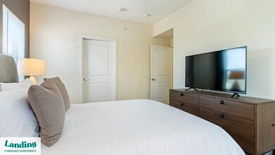 625 E Stassney Ln, Unit 1101 in Austin, TX - Building Photo - Building Photo