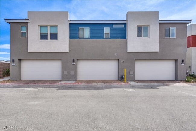 9812 Kings Glen St in Las Vegas, NV - Building Photo - Building Photo