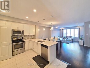 651 Gabriola Way in Ottawa, ON - Building Photo - Building Photo